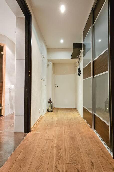 Dictumfactum Modern Viru Gates Korter